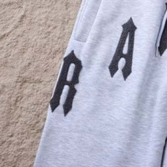 Trapstar Irongate Arch Chenille 2.0 Joggers in Grey/Blue - Picture 4 of 8